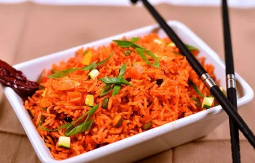 SCHEZWAN FRIED RICE. CHICKEN